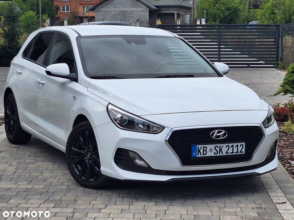Hyundai i30 1.4 Family - 28