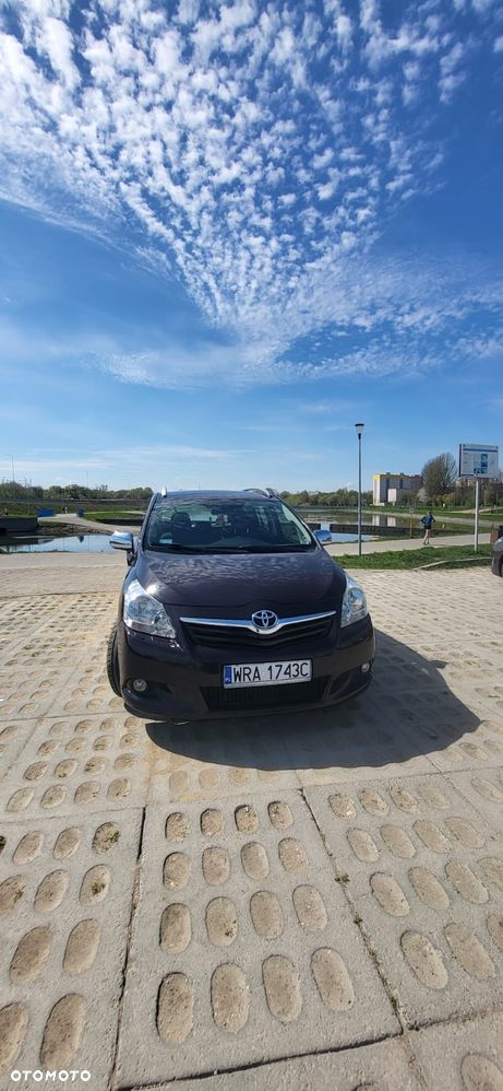 Toyota Verso 2.0 D-4D - 4