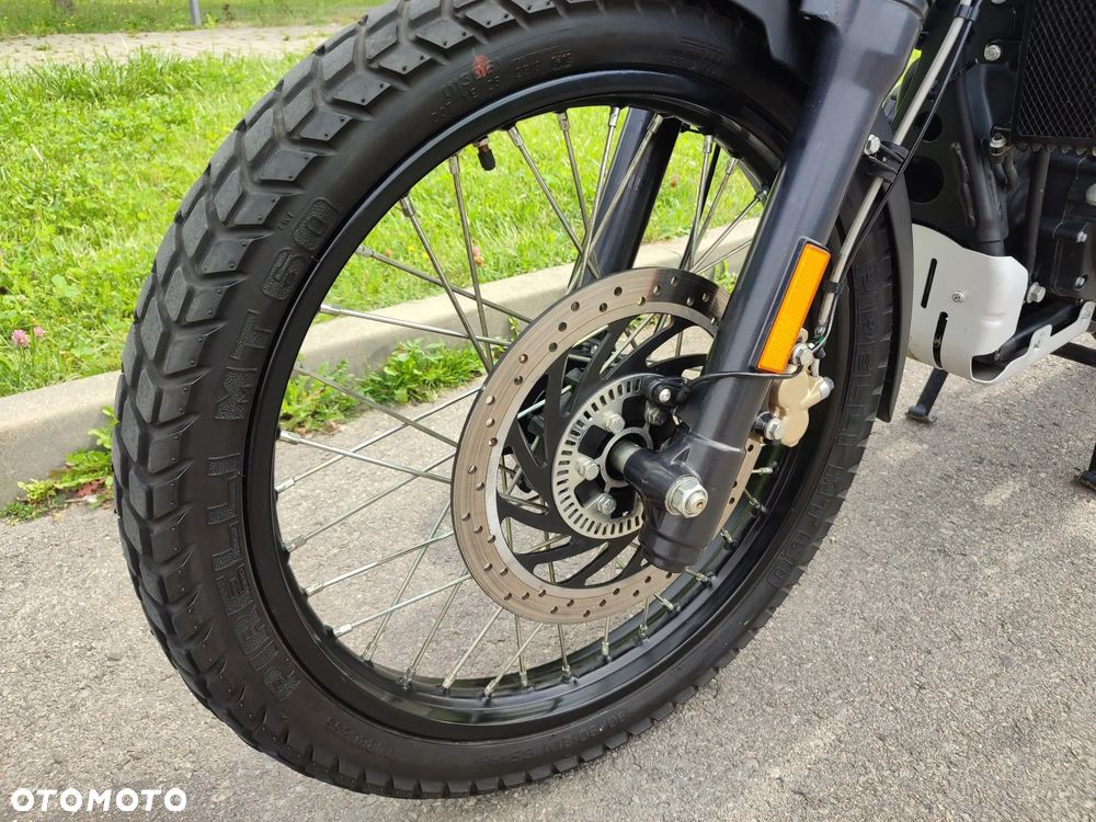 Royal Enfield Himalayan - 12