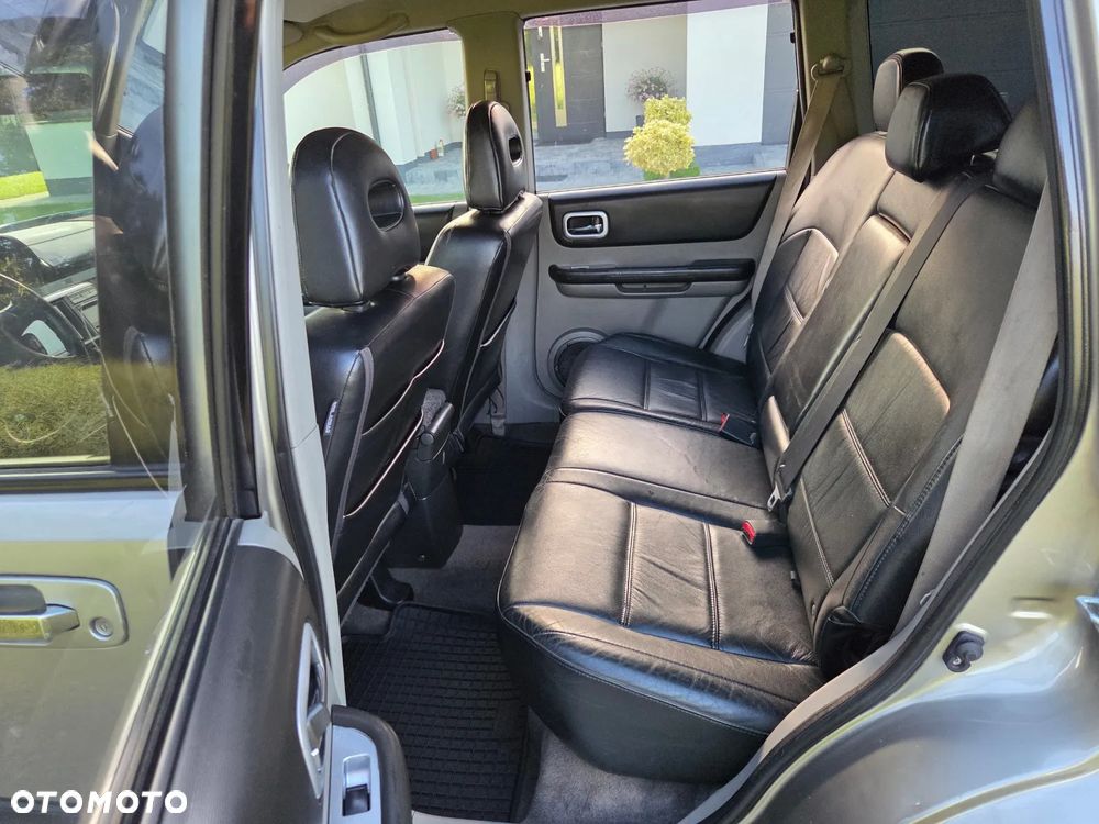 Nissan X-Trail 2.0 4x4 Comfort - 16
