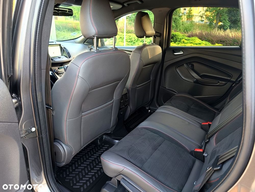 Ford Kuga 1.5 EcoBoost 4x4 ST-Line - 30