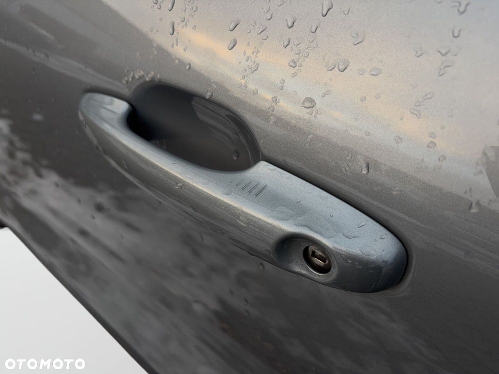 Ford Kuga 2.5 FHEV FWD Titanium - 24