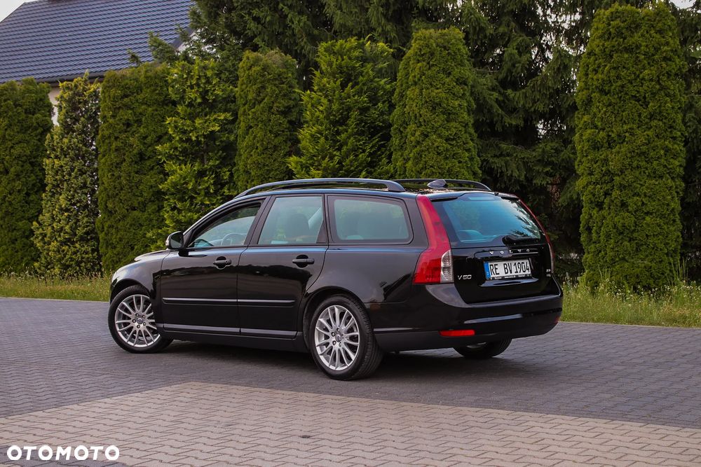 Volvo V50 1.6D DPF DRIVe Momentum - 17