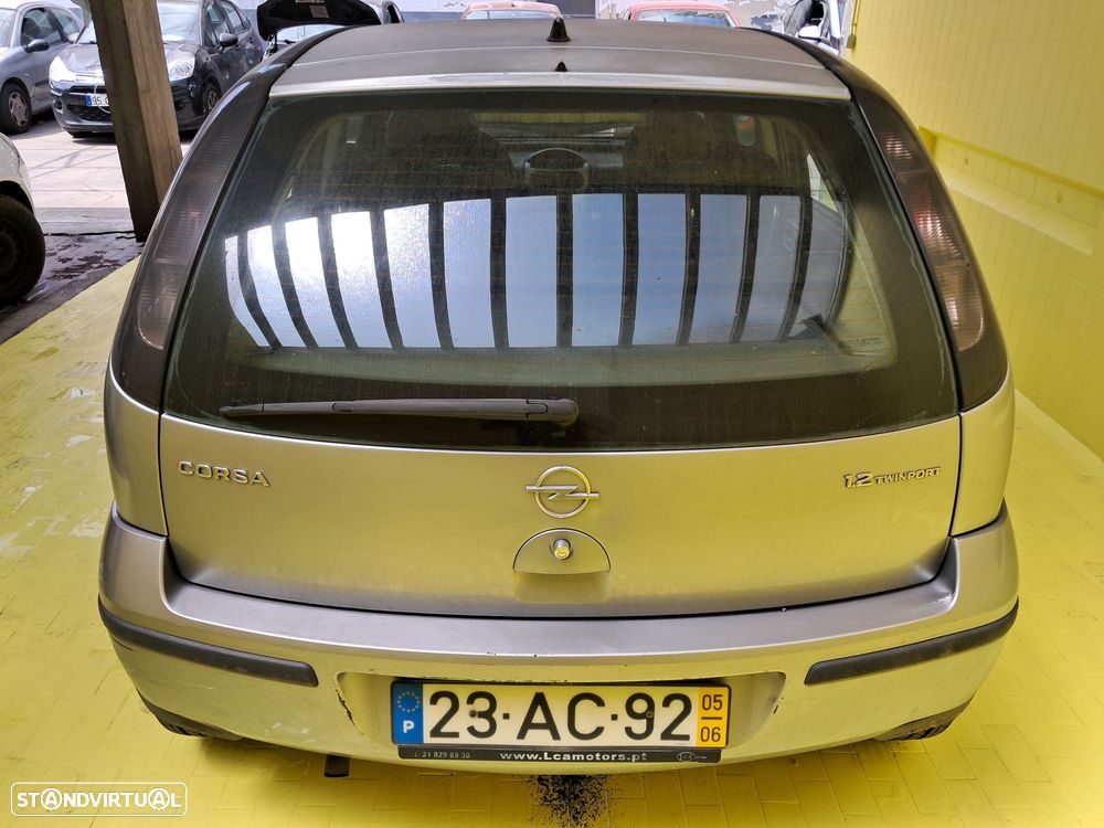 Opel Corsa 1.2 Twinport Cosmo - 12
