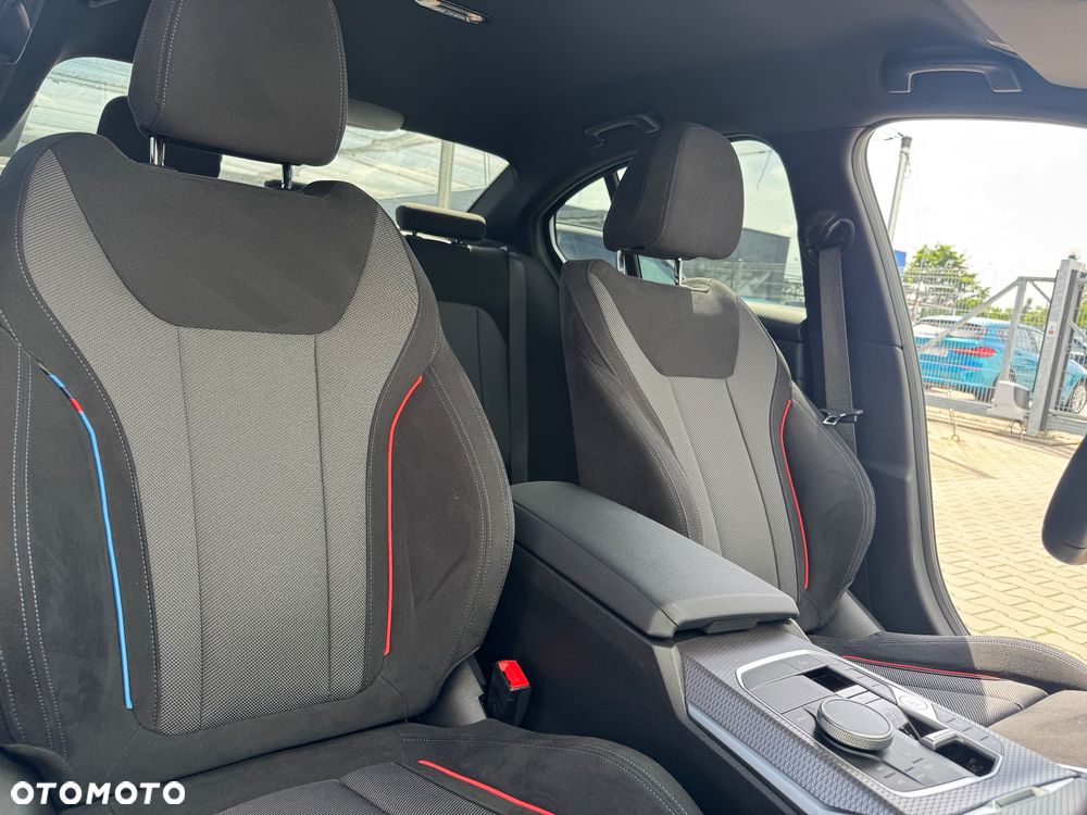 BMW Seria 3 320i M Sport - 13