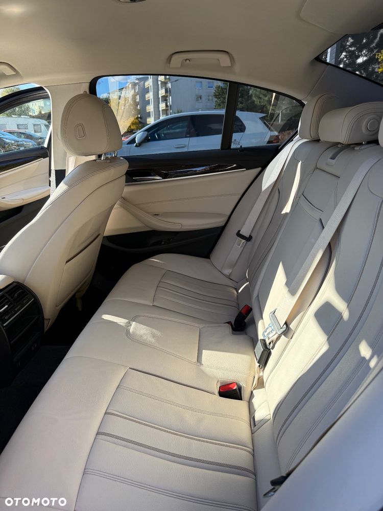 BMW Seria 5 520d xDrive MHEV Luxury Line - 18