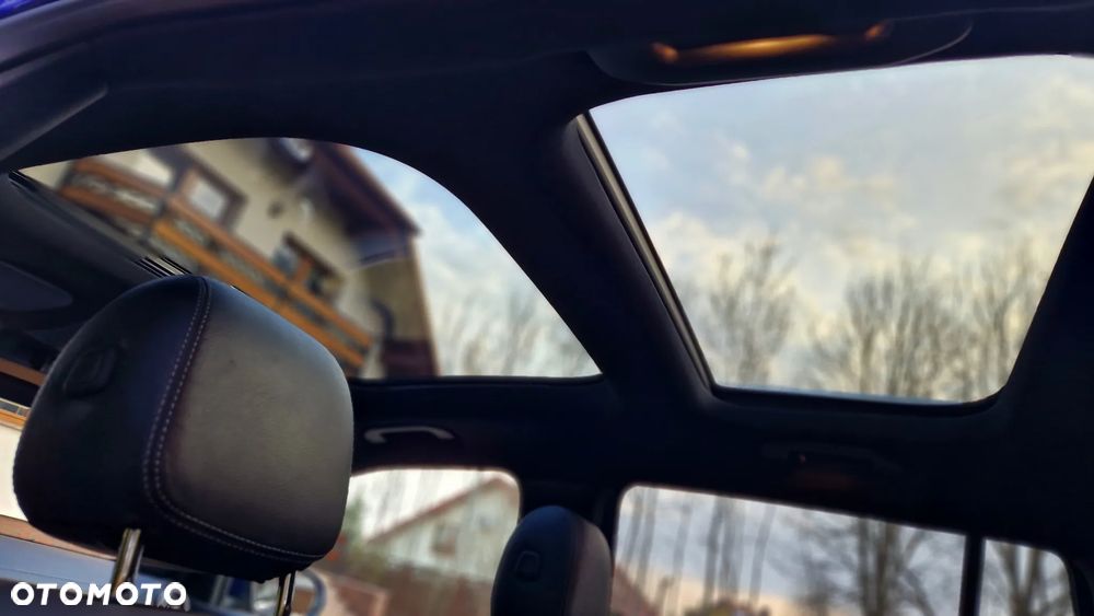 Mercedes-Benz GLB - 15