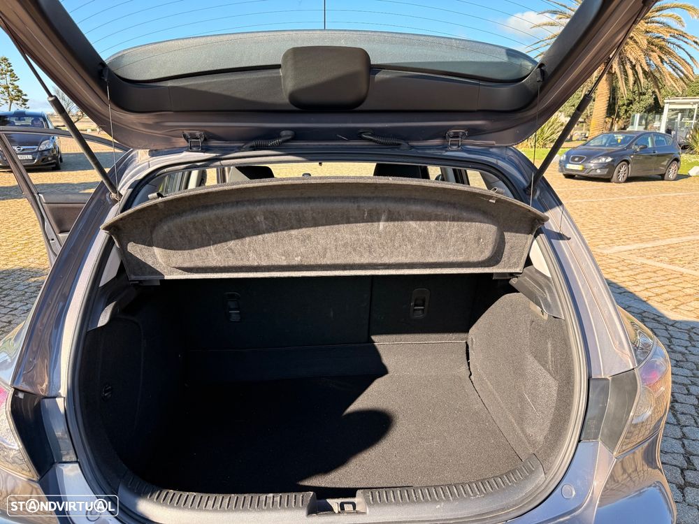 Mazda 3 Hatchback MZ-CD 1.6 Comfort - 22