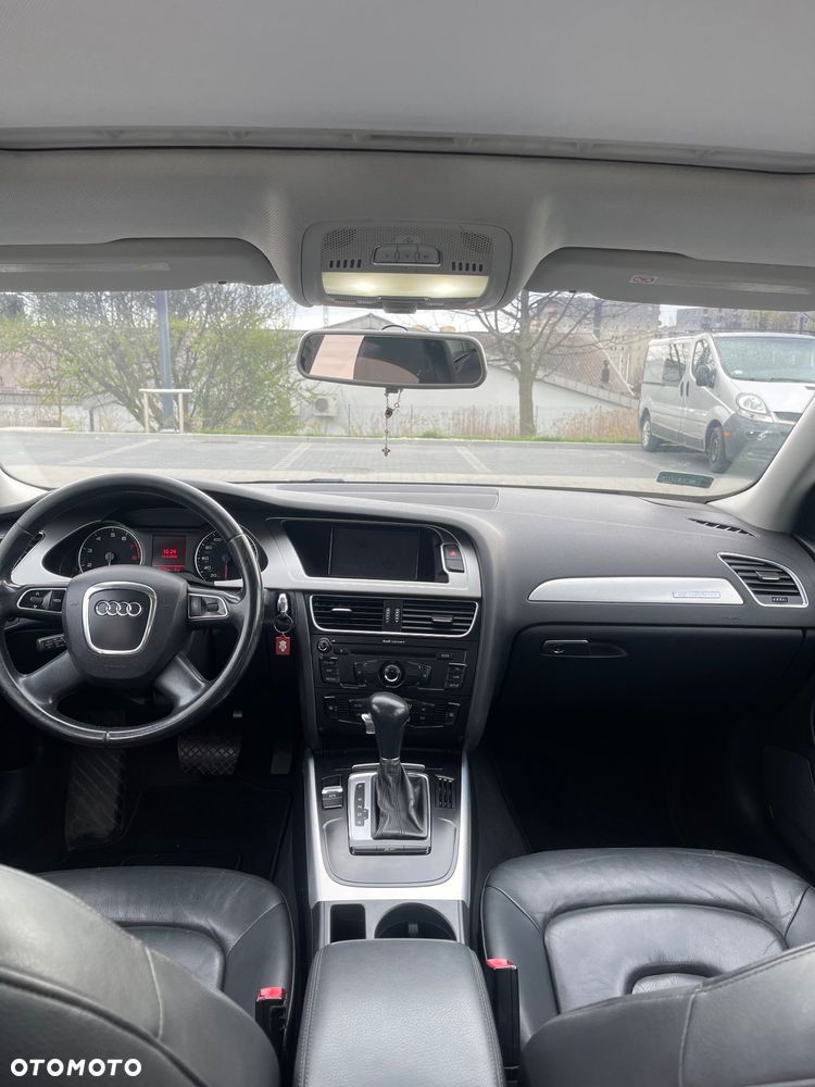 Audi A4 Limousine 2.0 TFSI quattro S tronic Attraction - 9
