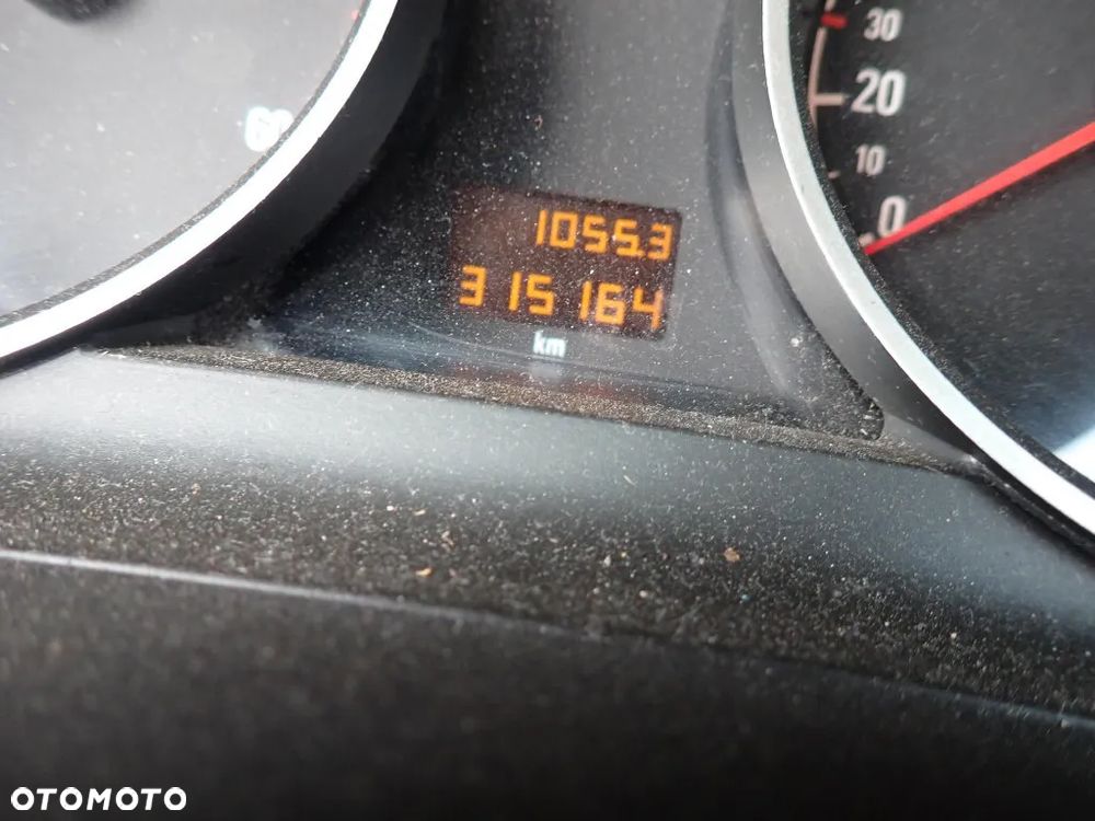 CZĘŚCI - Opel Zafira B II 1,9CDTI Z19DTH 150KM 6B M32 LAKIER Z20Z 2007r. INDEX - 9443 - 17