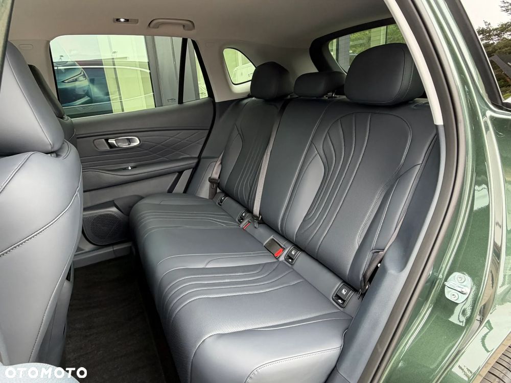 Geely Starray EM-i 1.5 PHEV Pro - 12