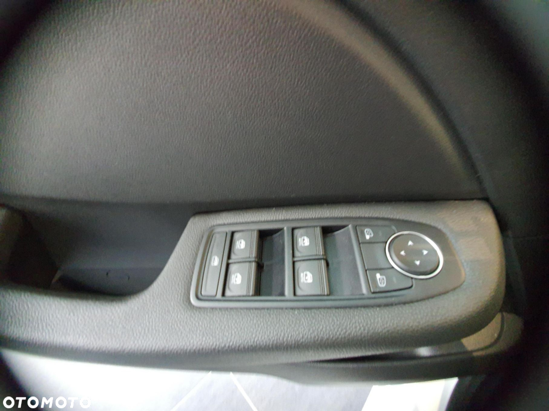 Renault Clio 1.0 TCe Evolution - 17