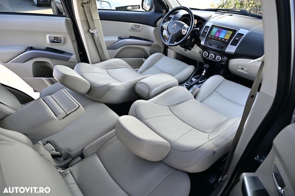 Citroën C-Crosser 2.2 HDI Confort Aut. - 11