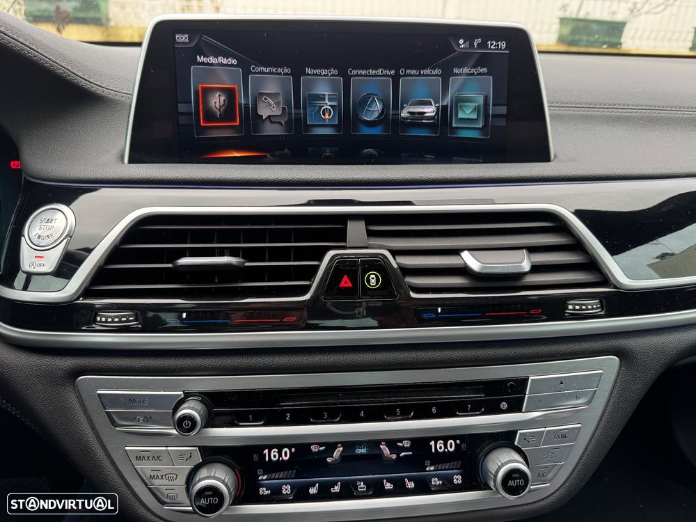 BMW 740 d xDrive Pack M - 16