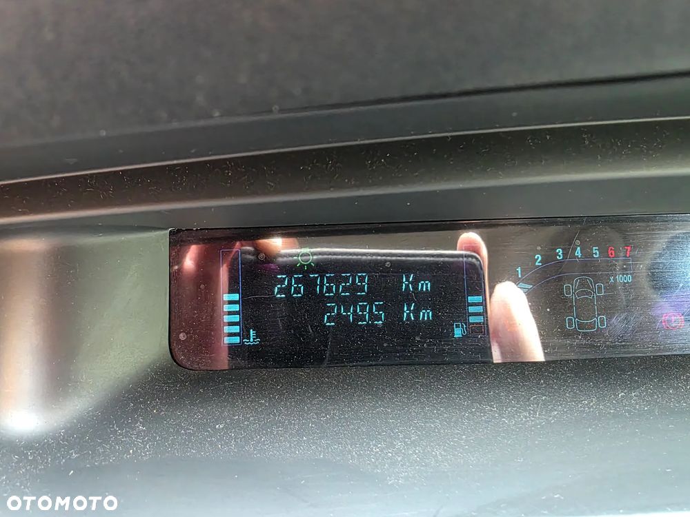 Renault Scenic - 11