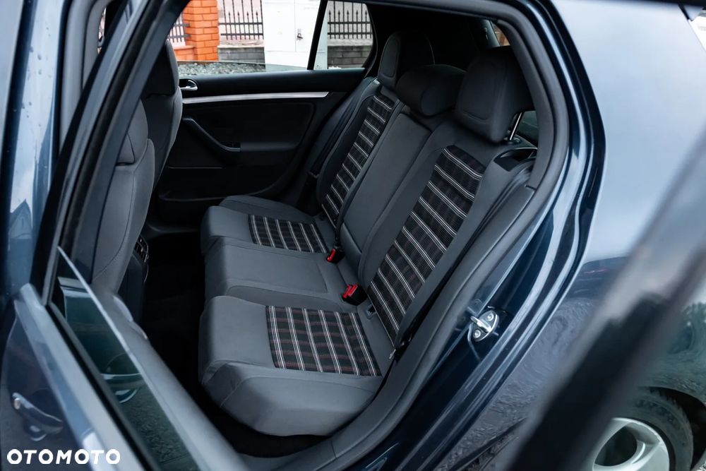Volkswagen Golf 2.0 GTI - 19