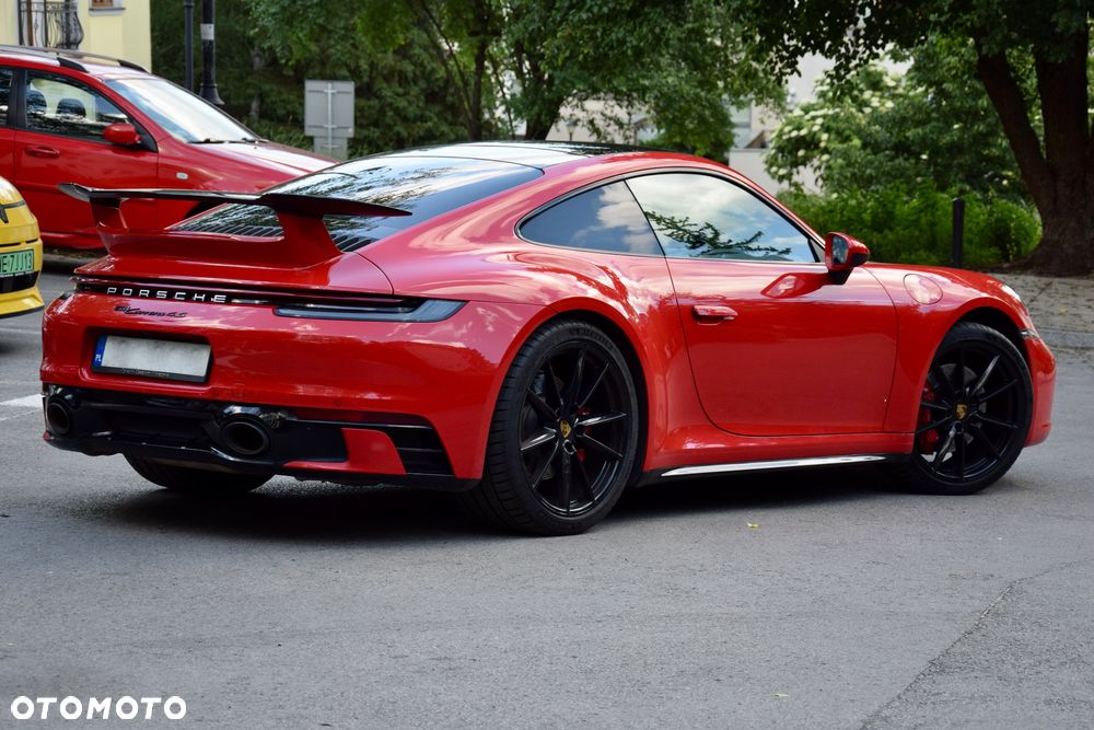 Porsche 911 Carrera 4S - 7