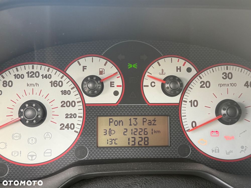 Fiat Grande Punto 1.9 Multijet 8V Sport - 11