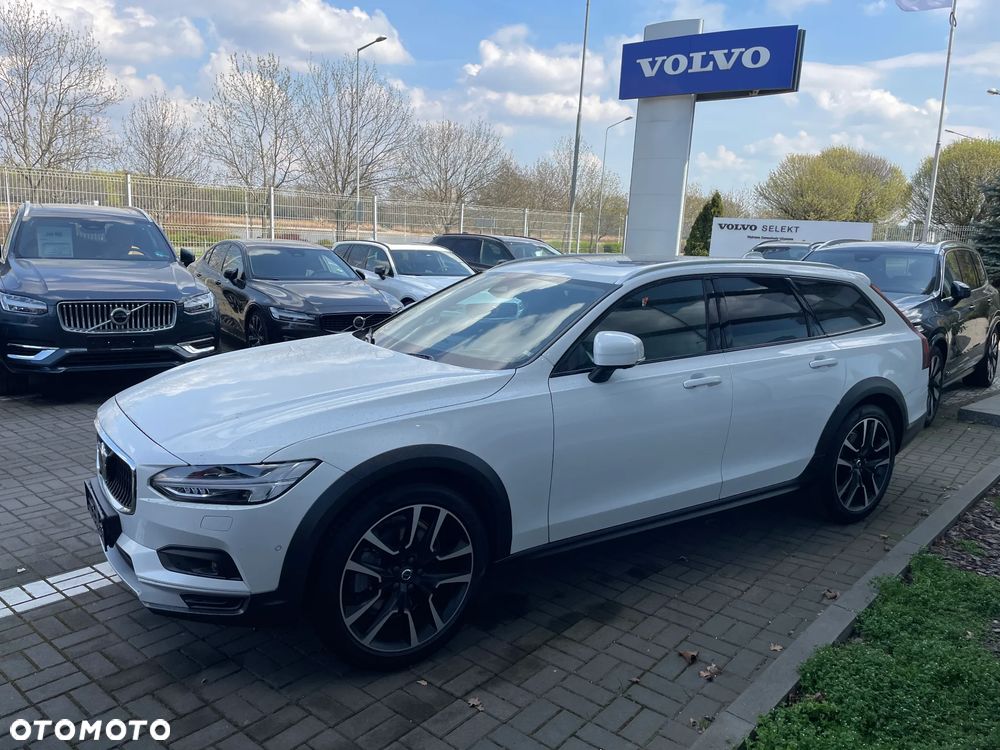 Volvo V90 Cross Country B5 B AWD Ultimate - 1