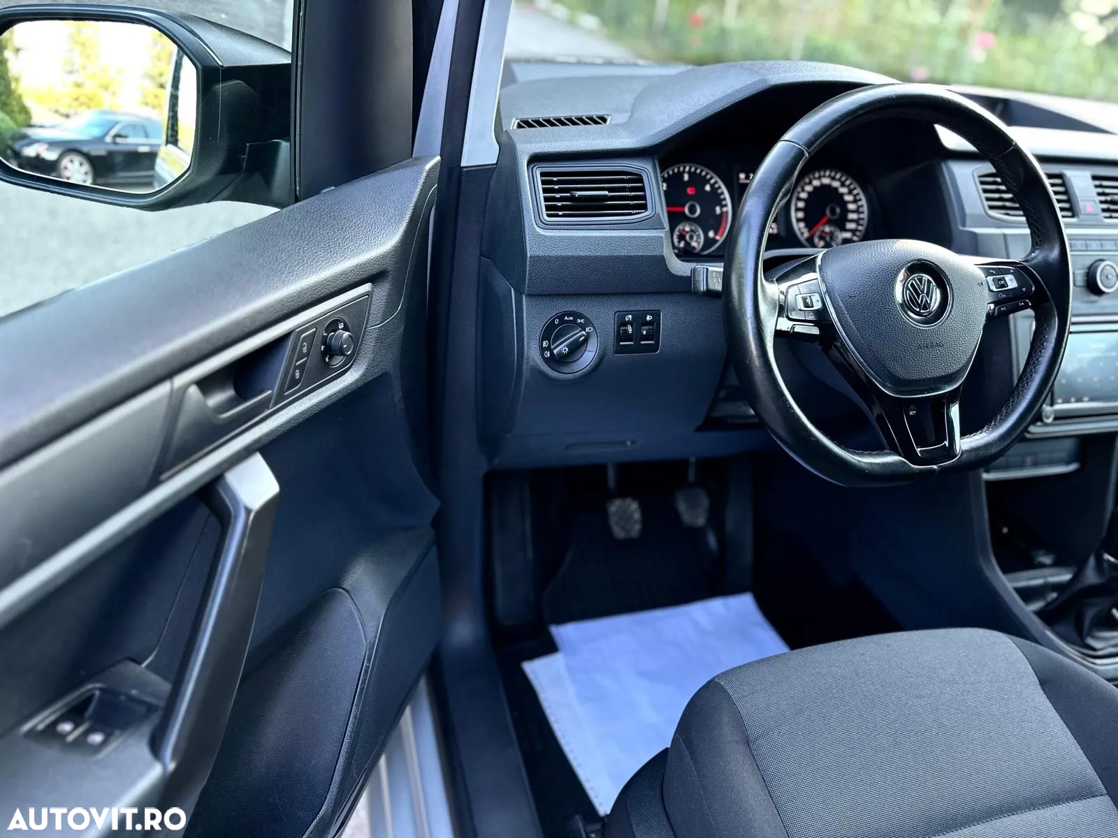 Volkswagen Caddy Maxi - 2