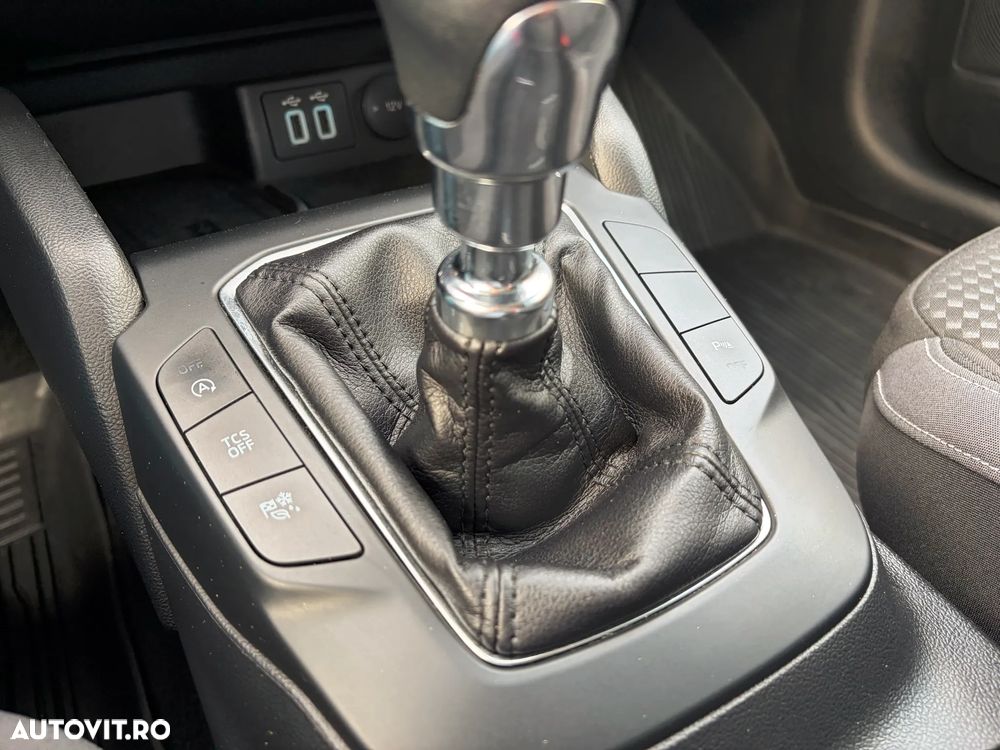 Ford Focus 1.0 EcoBoost Connected - 26