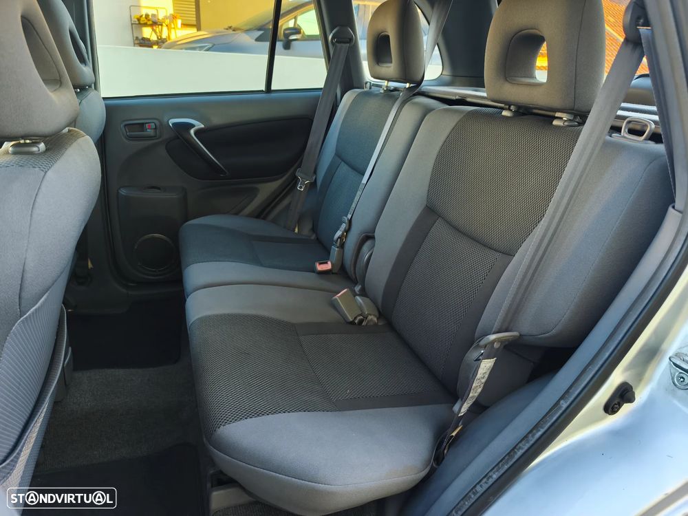 Toyota RAV4 2.0 Pack 2 - 9