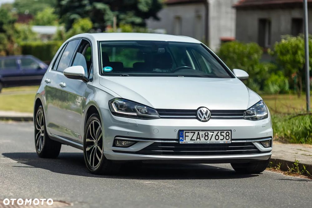 Volkswagen Golf 1.6 TDI (BlueMotion Technology) Comfortline - 1
