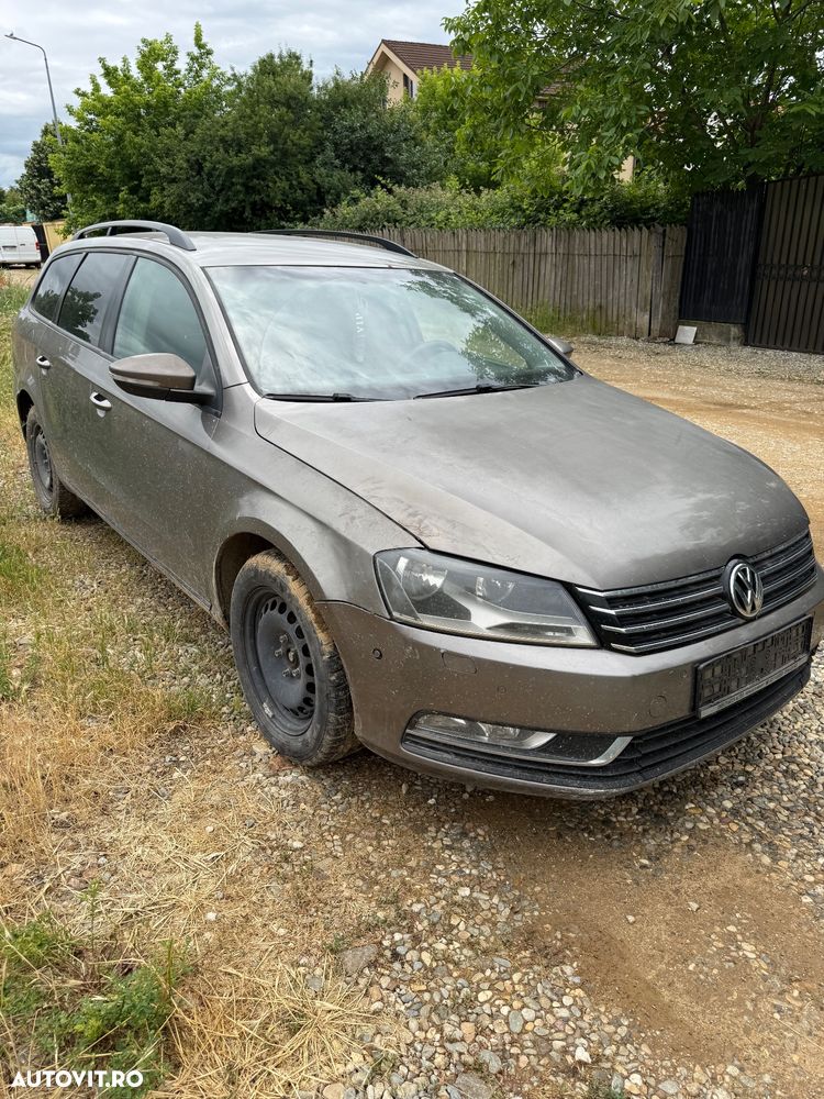 Volkswagen Passat 1.6 TDI BlueMotion Technology Comfortline - 3