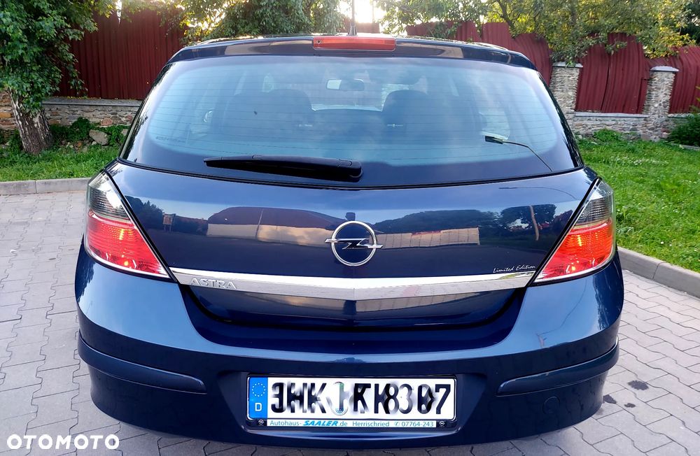 Nissan Note 1.6 more - 5