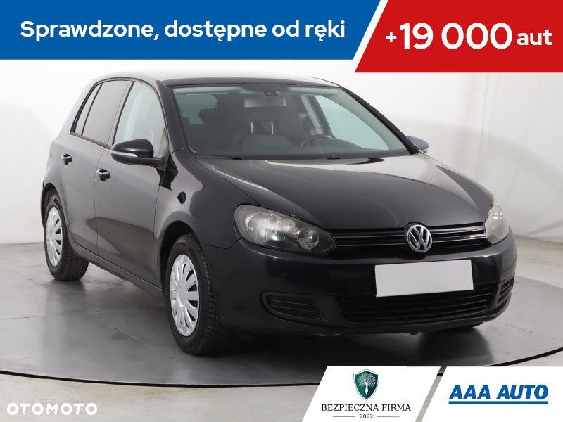 Volkswagen Golf - 1