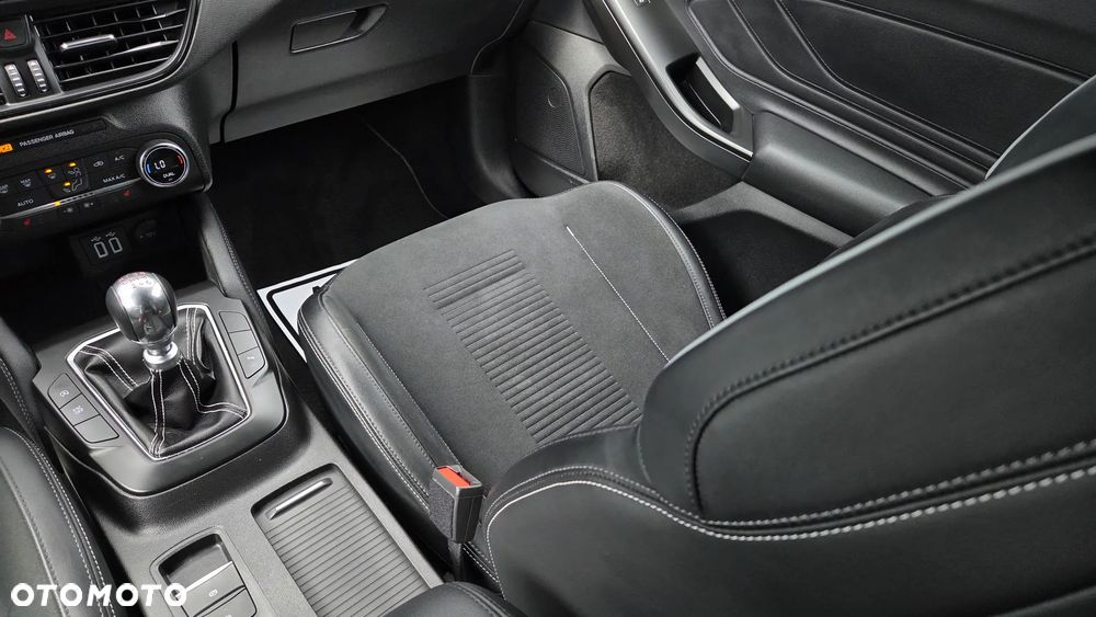 Ford Focus - 14