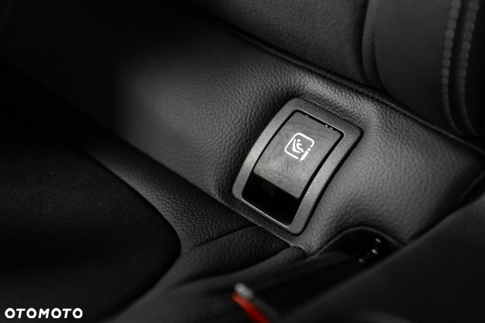 Mercedes-Benz Klasa C AMG 63 AMG Speedshift MCT 9G - 36