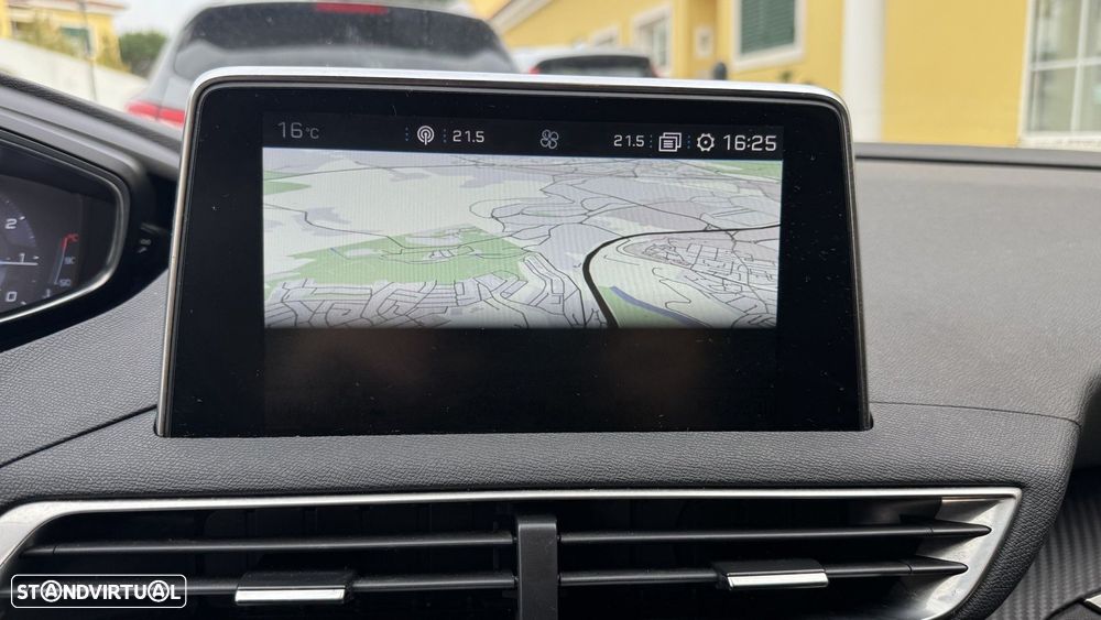 Peugeot 5008 1.2 PureTech Allure EAT8 - 27