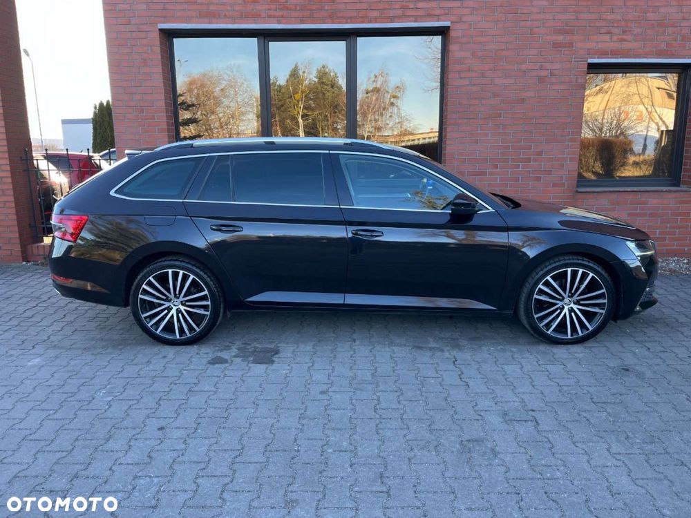 Skoda Superb 2.0 TDI Ambition DSG - 28