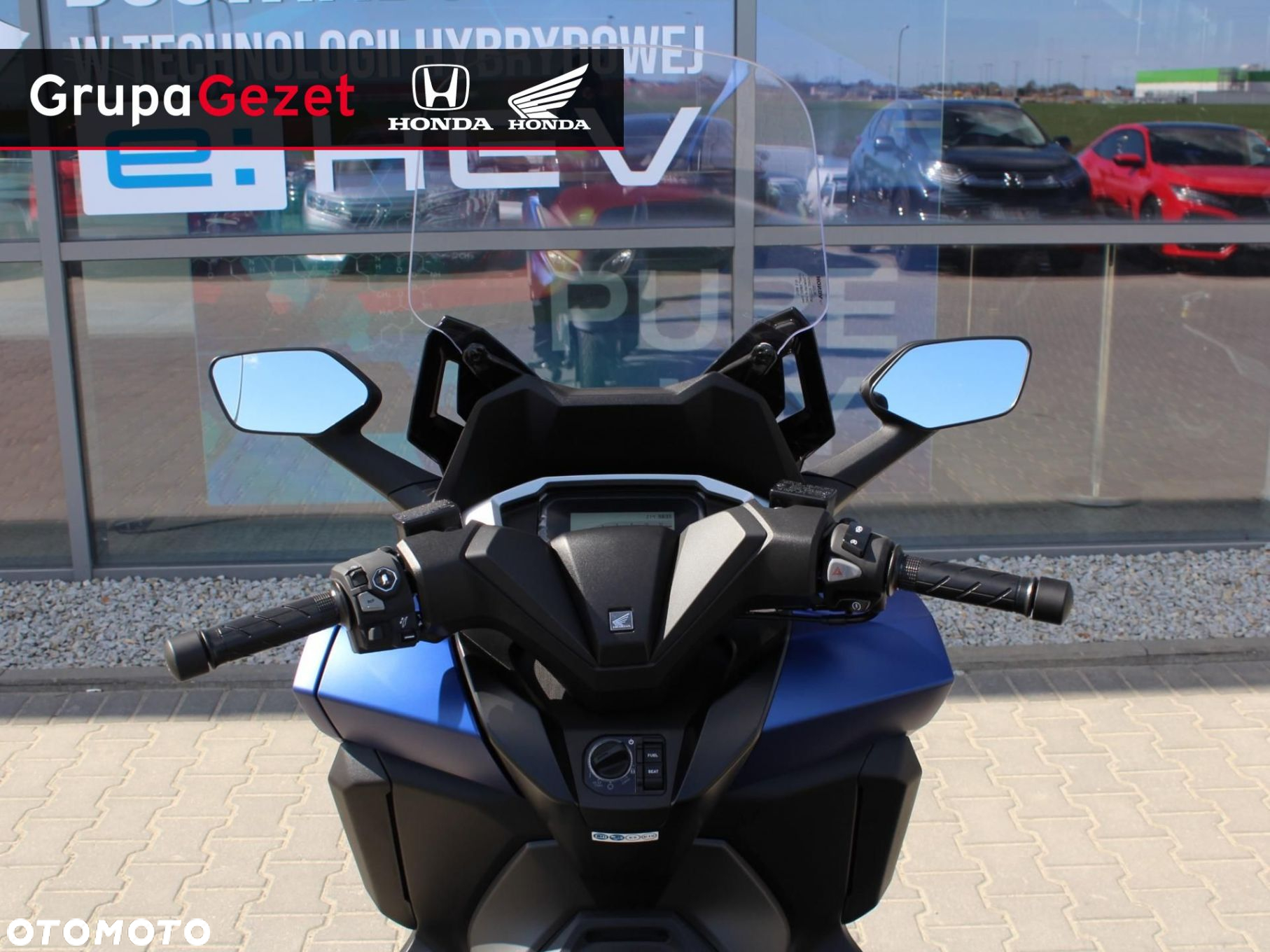 Honda NSS - 12