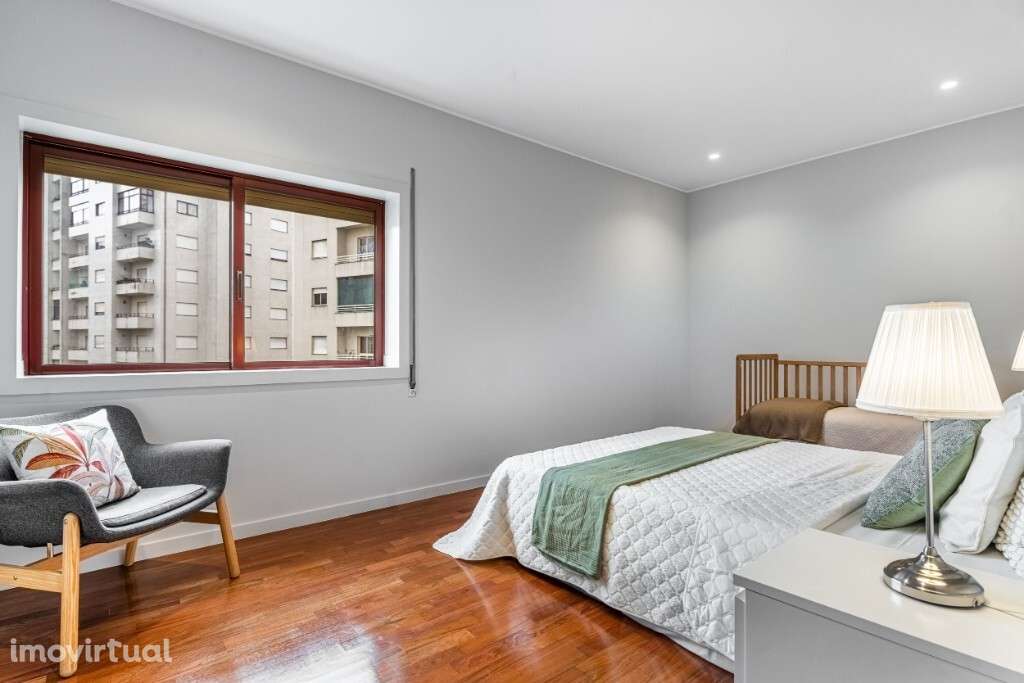 Apartamento T2 Remodelado - Grande imagem: 3/15