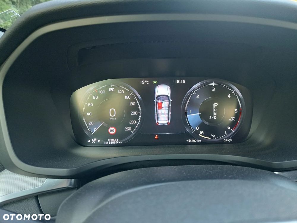 Volvo V60 Cross Country D4 AWD Geartronic - 30