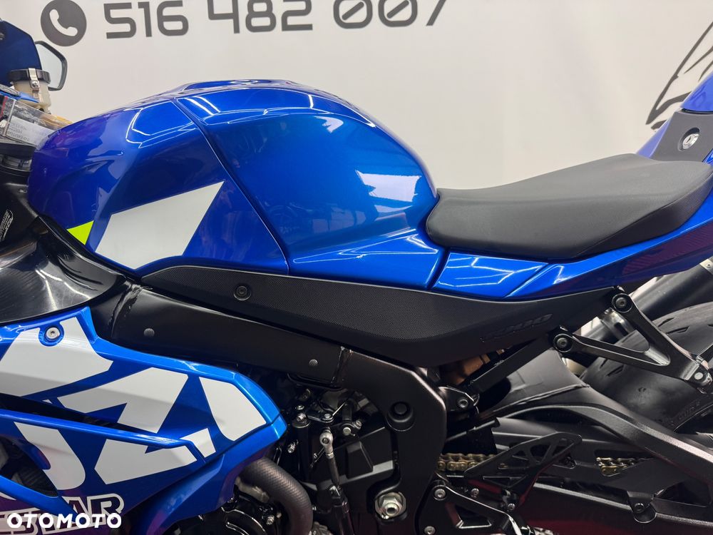 Suzuki GSX-R - 16