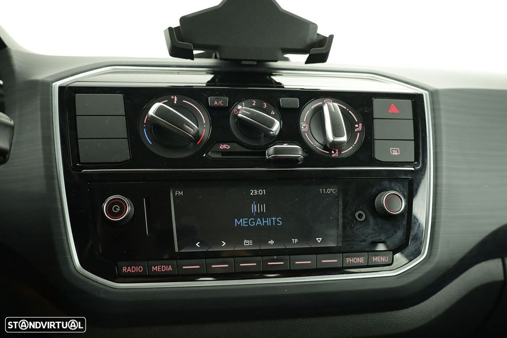 VW Cross Up! 1.0 - 10