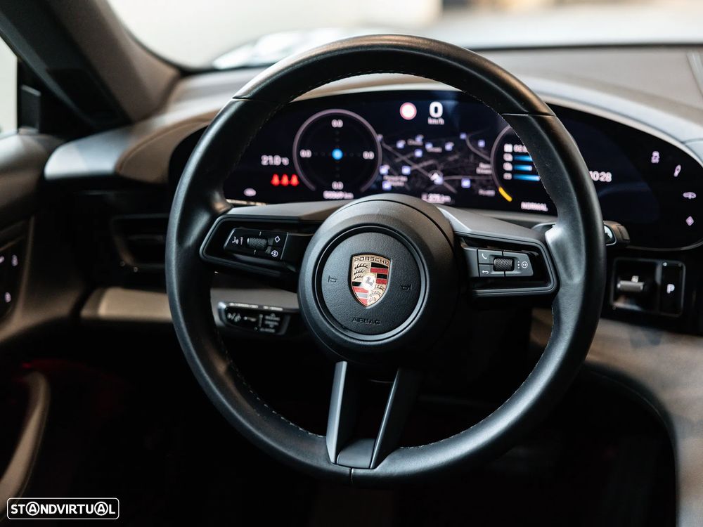 Porsche Taycan Sport Turismo - 29