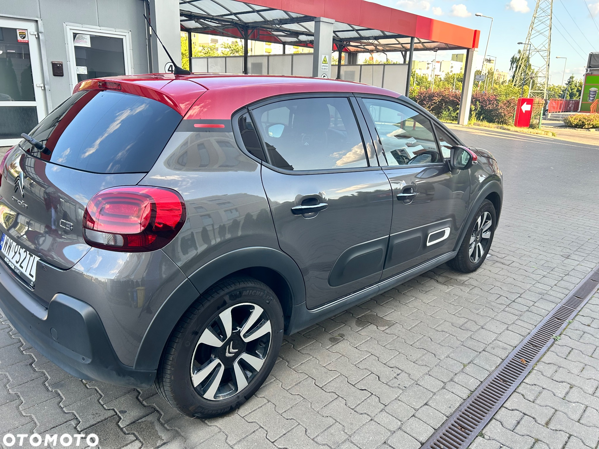 Citroën C3 1.2 PureTech Shine - 4