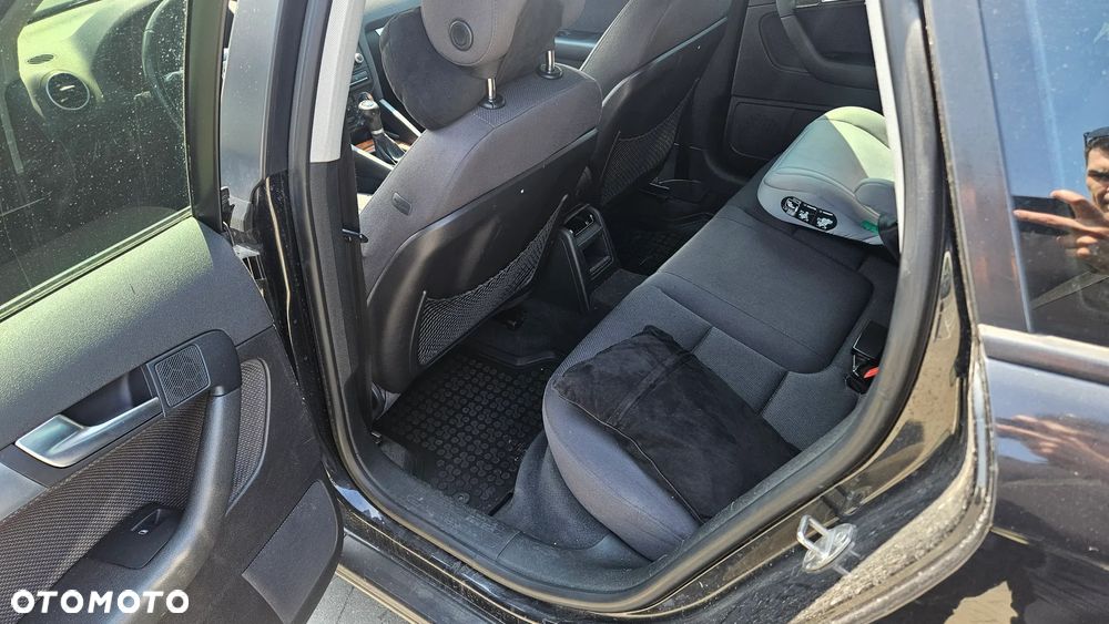 Audi A3 Sportback 1.9 TDI DPF Ambiente - 6