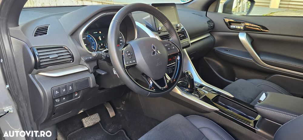 Mitsubishi Eclipse-Cross Plug-In Hybrid 4WD Plus - 8