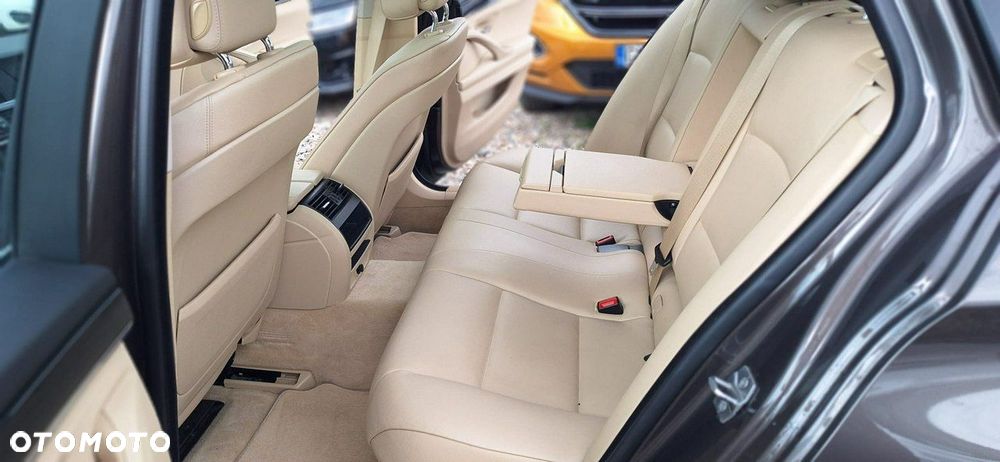 BMW Seria 5 - 18
