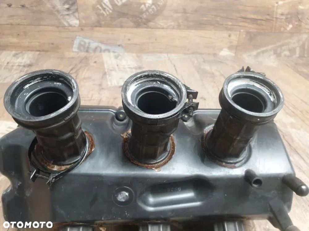 Airbox obudowa filtra króciec Honda GL1500 CF Valkyrie Interstate - 2
