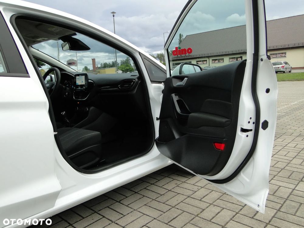 Ford Fiesta - 15