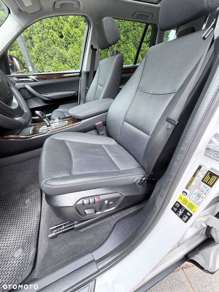 BMW X3 xDrive28i xLine - 31
