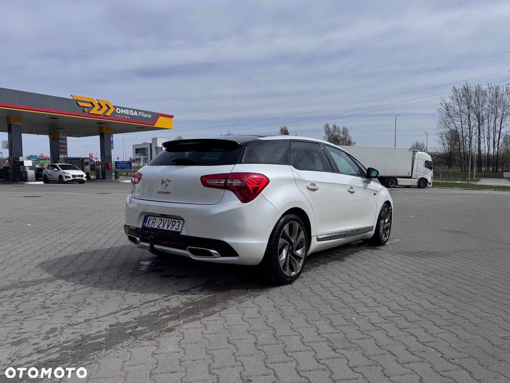Citroën DS5 HDi 165 SportChic - 4