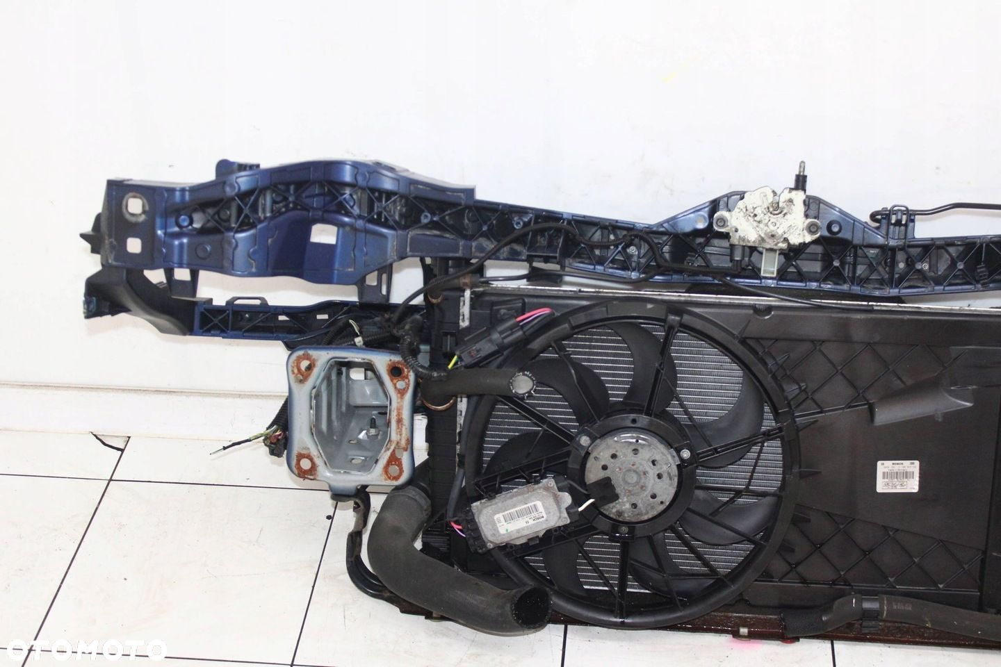 PAS PRZEDNI CHŁODNICE BELKA FORD FOCUS MK2 LIFT 2007R- 1.6 TDCI - 6