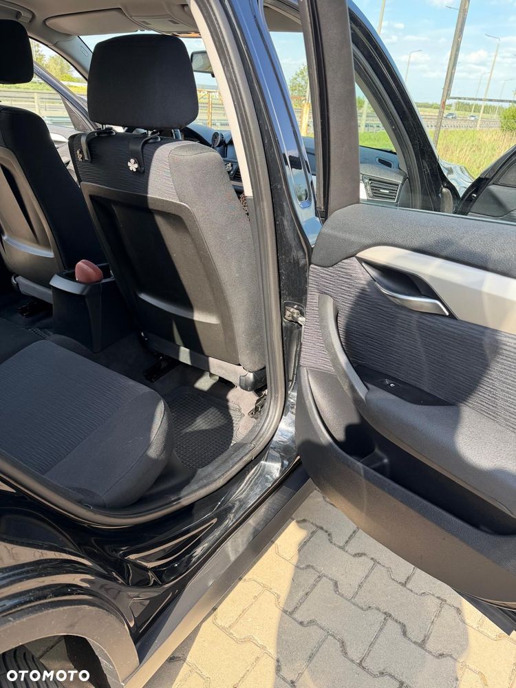 BMW X1 sDrive16d xLine - 10